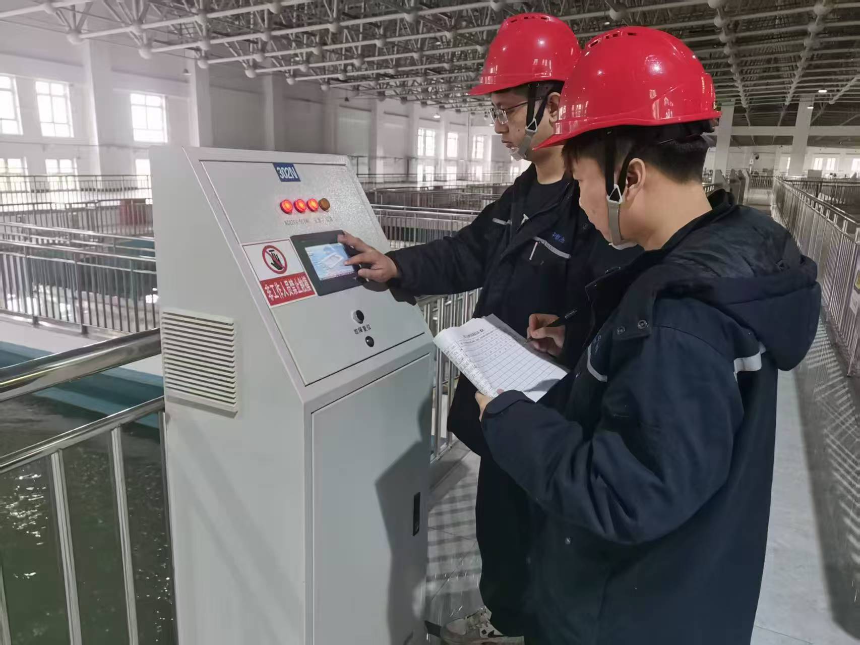 大干100天 決勝保目標(biāo)?|銀川中鐵水務(wù)團(tuán)委：百日攻堅(jiān)“青”力擔(dān)當(dāng) 水潤(rùn)萬家“青”春建功